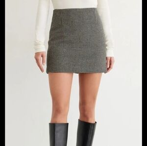 Dynamite Susie Houndstooth Mini Skirt - XXS